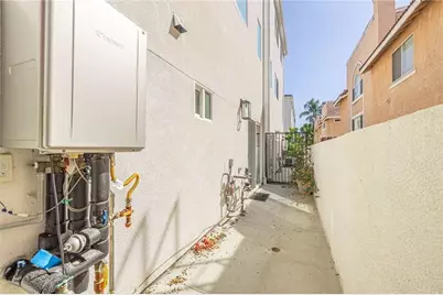 14662 W Sara Lane, Panorama City, CA 91402 - Photo 47