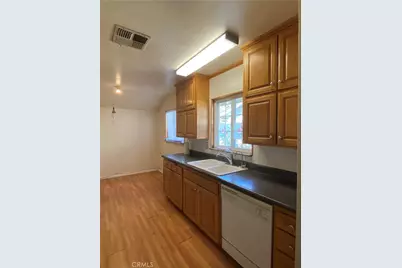 17430 Saticoy, Van Nuys, CA 91406 - Photo 7