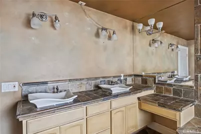 17779 Merridy, Northridge, CA 91325 - Photo 15