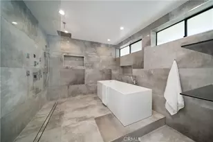 5265 Del Moreno Dr, Woodland Hills, CA 91364 - Photo 29