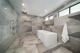 5265 Del Moreno Dr, Woodland Hills, CA 91364 - Photo 29