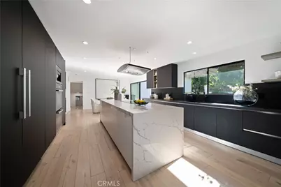 5265 Del Moreno Drive, Woodland Hills, CA 91364 - Photo 17