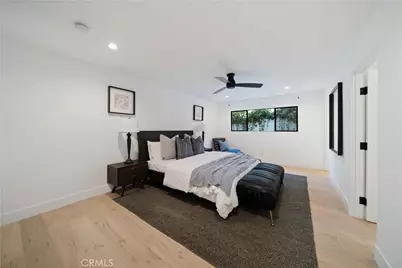 5265 Del Moreno Drive, Woodland Hills, CA 91364 - Photo 47