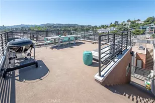 2926 Rowena Ave, Los Angeles, CA 90039 - Photo 23