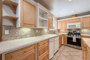 10514 Hillview Ave, Chatsworth, CA 91311 - Photo 13