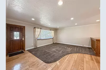 10514 Hillview Avenue, Chatsworth, CA 91311 - Photo 7
