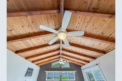 10514 Hillview Avenue, Chatsworth, CA 91311 - Photo 19