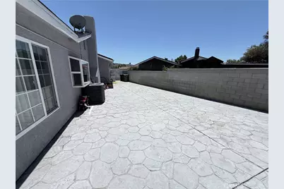 2290 Rohner Court, Simi Valley, CA 93063 - Photo 11