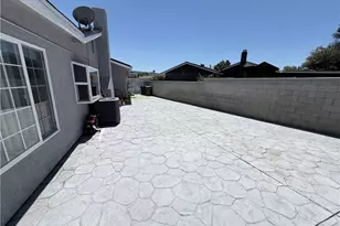 2290 Rohner Ct, Simi Valley, CA 93063 - Photo 11