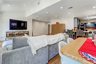 20355 Mobile, Winnetka, CA 91306 - Photo 13