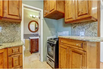 20355 Mobile, Winnetka, CA 91306 - Photo 31