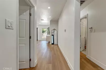 20355 Mobile, Winnetka, CA 91306 - Photo 25