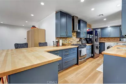 20355 Mobile, Winnetka, CA 91306 - Photo 9