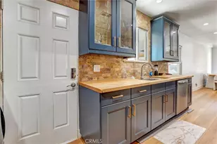 20355 Mobile, Winnetka, CA 91306 - Photo 11