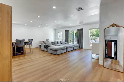 20355 Mobile, Winnetka, CA 91306 - Photo 15