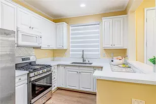 19523 Opal Ln, Saugus, CA 91350 - Photo 11