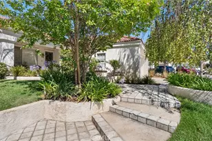25950 Coloretti Ct, Valencia, CA 91355 - Photo 3