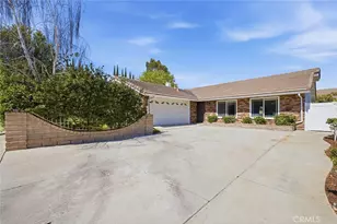 28354 Mount Stephen, Canyon Country, CA 91387 - Photo 3