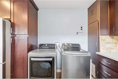 527 E Maple, Glendale, CA 91205 - Photo 13