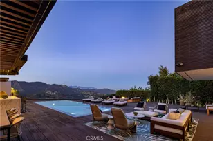 7107 Macapa Dr, Los Angeles, CA 90068 - Photo 17