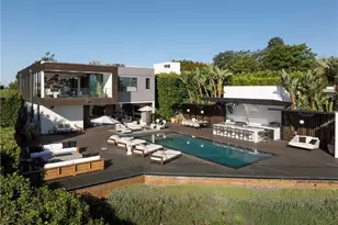 7107 Macapa Dr, Los Angeles, CA 90068 - Photo 3