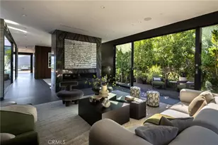 7107 Macapa Dr, Los Angeles, CA 90068 - Photo 9