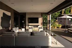 7107 Macapa Dr, Los Angeles, CA 90068 - Photo 15