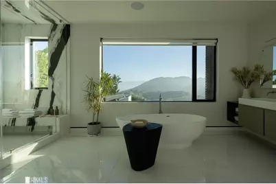 7107 Macapa Drive, Los Angeles, CA 90068 - Photo 31