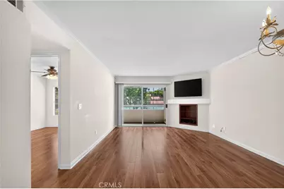 5520 Owensmouth Avenue #117, Woodland Hills, CA 91367 - Photo 7