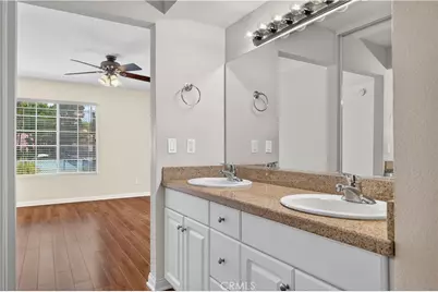 5520 Owensmouth Avenue #117, Woodland Hills, CA 91367 - Photo 23