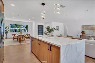 18406 Jovan St, Tarzana, CA 91335 - Photo 11