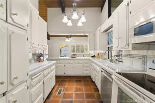 26 Coolwater Rd, Bell Canyon, CA 91307 - Photo 17