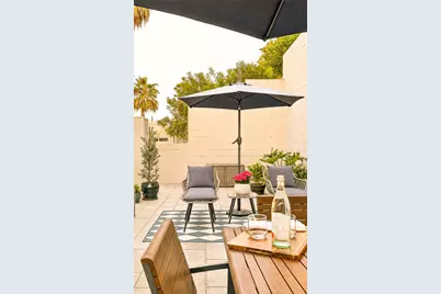 12452 Laurel Terrace Drive, Studio City, CA 91604 - Photo 37