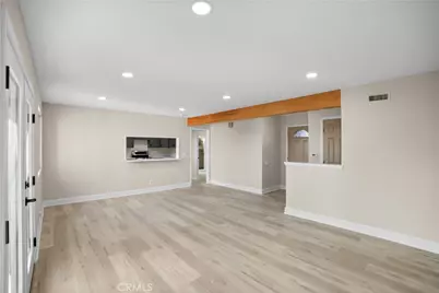 9709 Willis, North Hills, CA 91343 - Photo 5