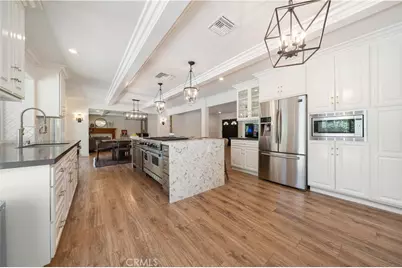 5748 Larryan Drive, Woodland Hills, CA 91367 - Photo 13