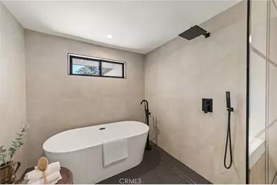 22850 Margarita Drive, Woodland Hills, CA 91364 - Photo 19