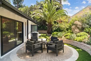 22850 Margarita Dr, Woodland Hills, CA 91364 - Photo 31
