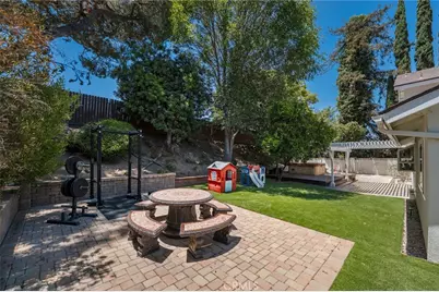 135 Lupe Avenue, Newbury Park, CA 91320 - Photo 37