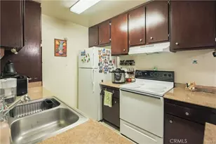 23515 Lyons Ave, Valencia, CA 91355 - Photo 3