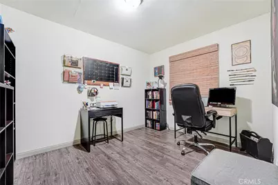 21006 Cohasset Street, Canoga Park, CA 91303 - Photo 7