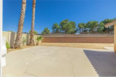 1544 E Norberry, Lancaster, CA 93535 - Photo 29