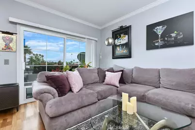 4455 Hazeltine #208, Sherman Oaks, CA 91423 - Photo 7