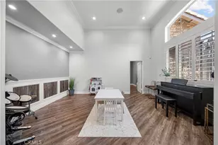 28649 Farrier, Valencia, CA 91354 - Photo 9