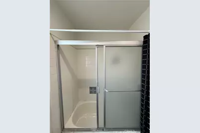 17111 Roscoe Boulevard #15, Northridge, CA 91325 - Photo 15