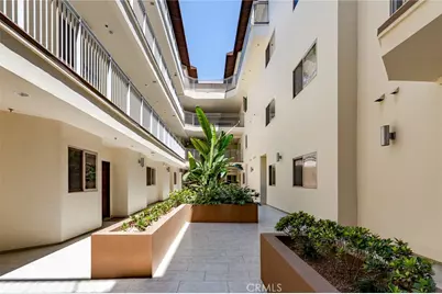 5016 Bakman #404, North Hollywood, CA 91601 - Photo 25