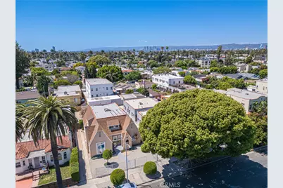 2839 Hillcrest Drive, Los Angeles, CA 90016 - Photo 17