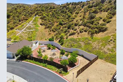 21716 Jack Place, Saugus, CA 91350 - Photo 27