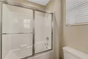 20276 Pienza, Porter Ranch, CA 91326 - Photo 17