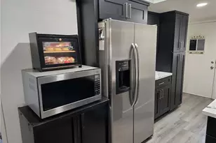 8216 S Van Ness Ave, Los Angeles, CA 90047 - Photo 19
