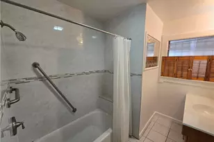 8216 S Van Ness Ave, Los Angeles, CA 90047 - Photo 13
